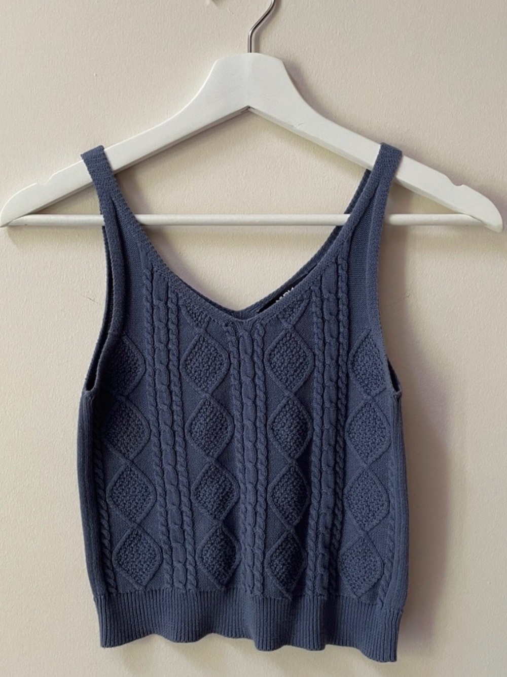 100% Cotton Cable Knit V-Neck Tank Top